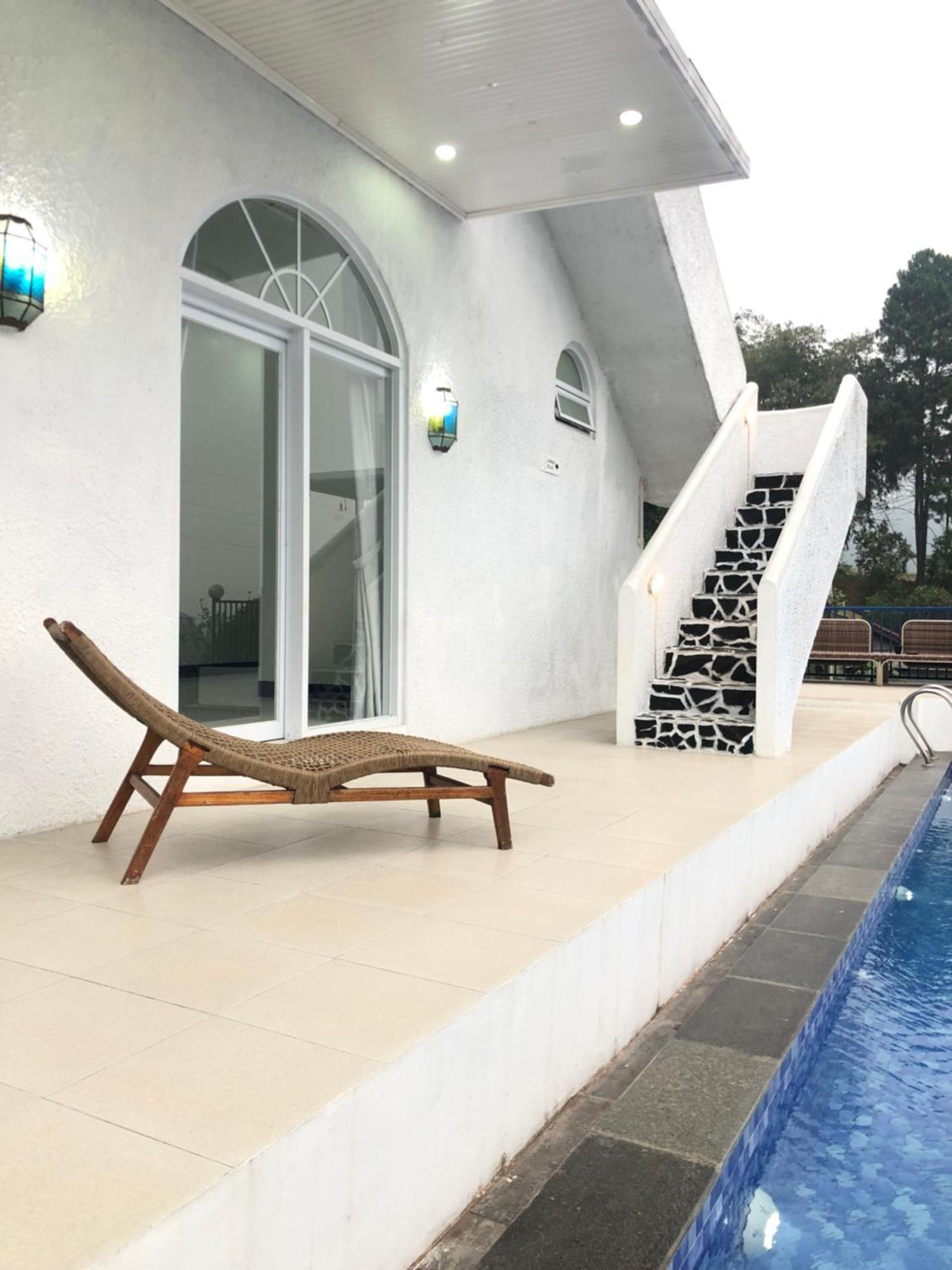 Villa Blue Door, Puncak Pondok Cipaseban Esterno foto